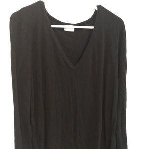 Black oversized long sleeve t.la Anthropologie top